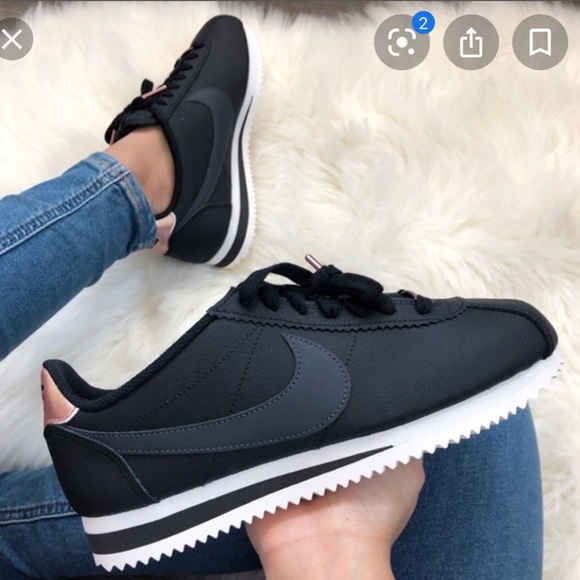 nike cortez poshmark